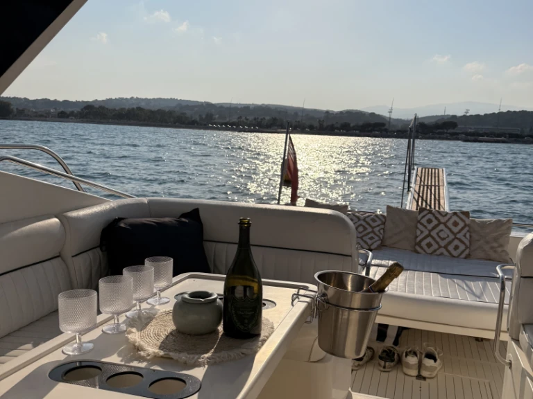 Bootsverleih Princess 46 Antibes Samboat