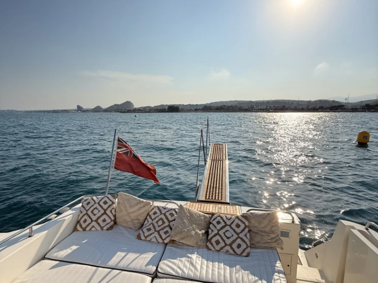 Yacht mit oder ohne Skipper Princess mieten in Antibes