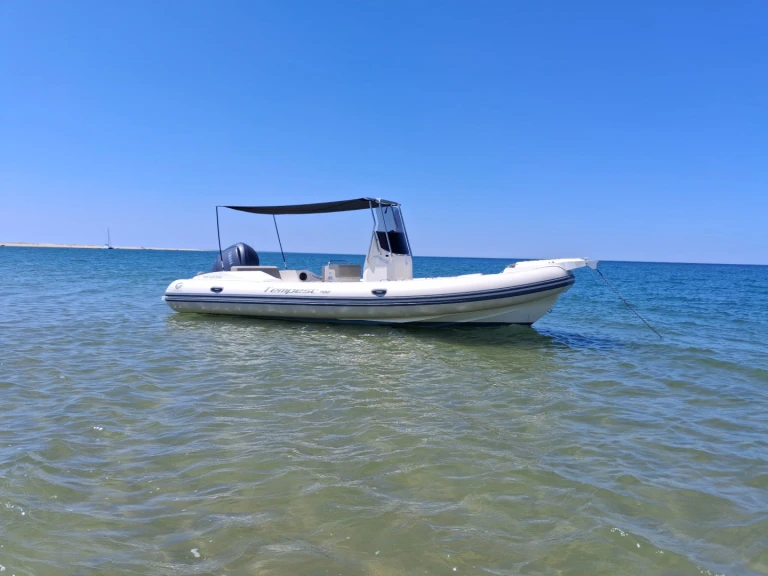 Schlauchboot mieten in Royan - Capelli Tempest 700