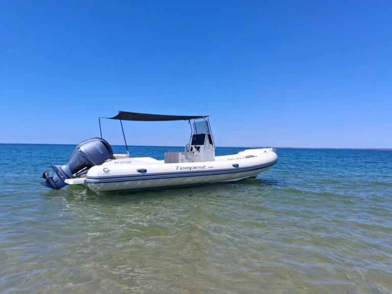 Boot mieten Royan günstig Tempest 700