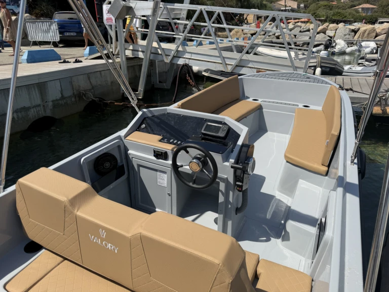 Ein Valory 525 mieten in Porto Pollo