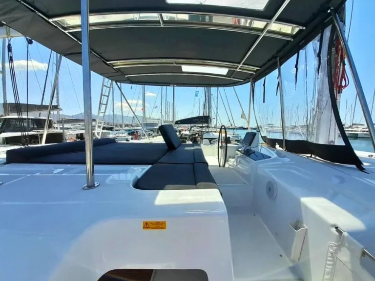 YachtCharter in Álimos - Lagoon Lagoon 46 auf SamBoat