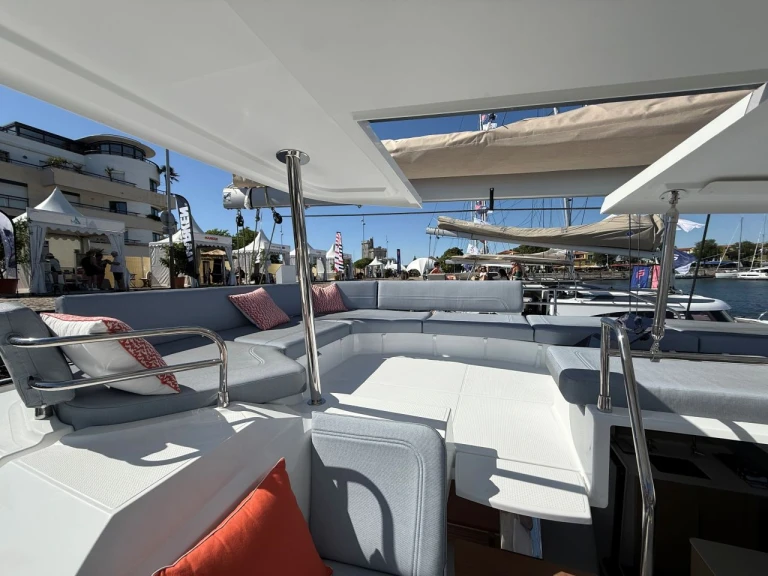 Katamaran mieten in Road Town - Fountaine Pajot Fountaine Pajot FP 44 Maestro - 3 cab.