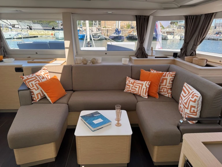 Katamaran mit oder ohne Skipper Fountaine Pajot mieten in Road Town