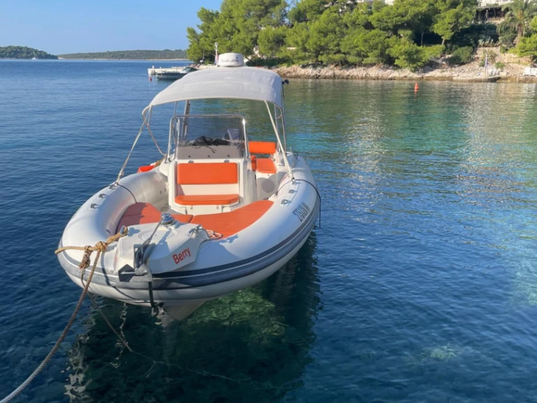 Vermietung Schlauchboot Marlin Boat mit Führerschein