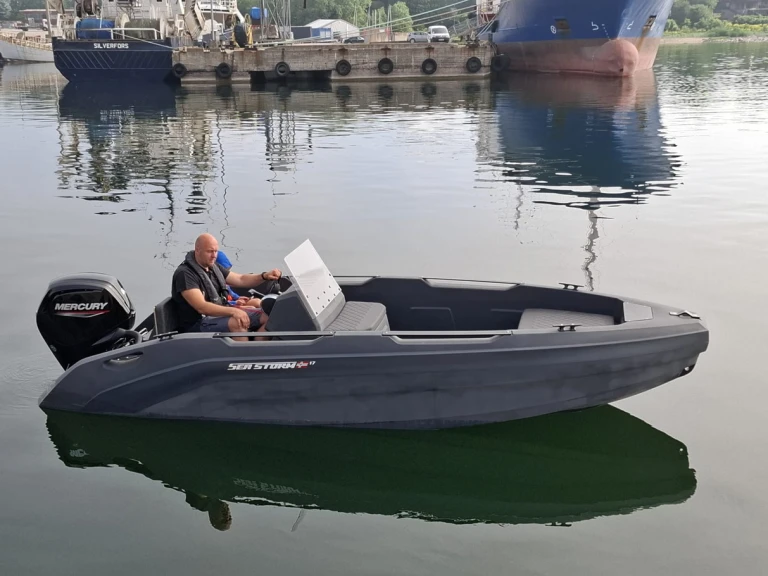 Vermietung Motorboot SeaStorm mit Führerschein