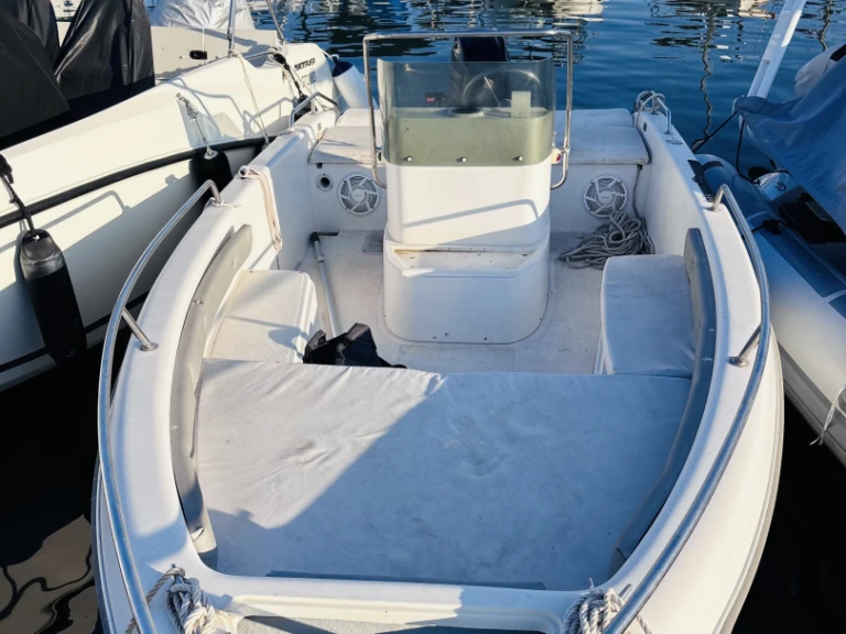 Motorboot mieten in Cannes zum besten Preis