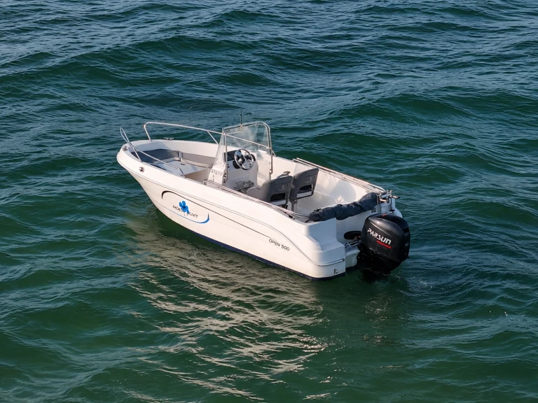 Ein Pacific Craft Pacific Craft 500 Open Trendy mieten in Valras-Plage