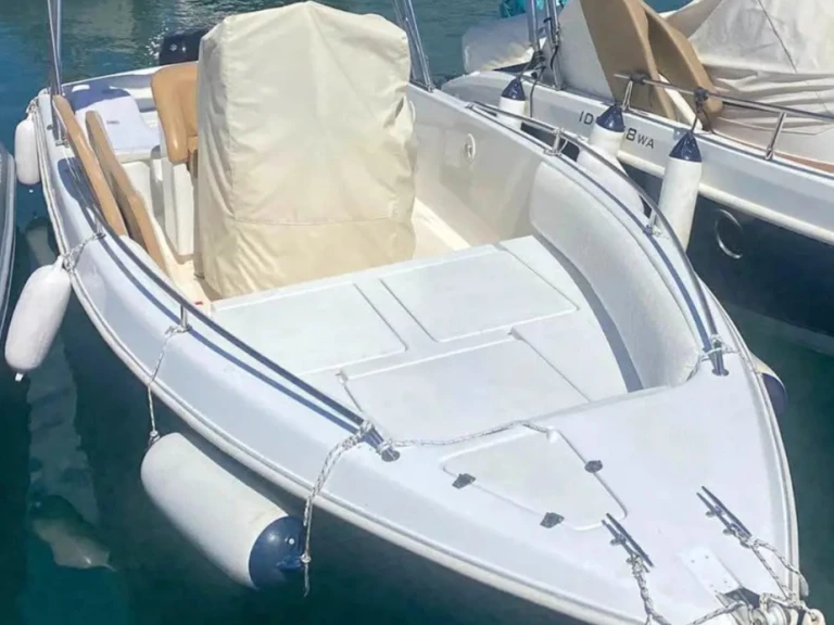 Boot mieten Salerno günstig Generica