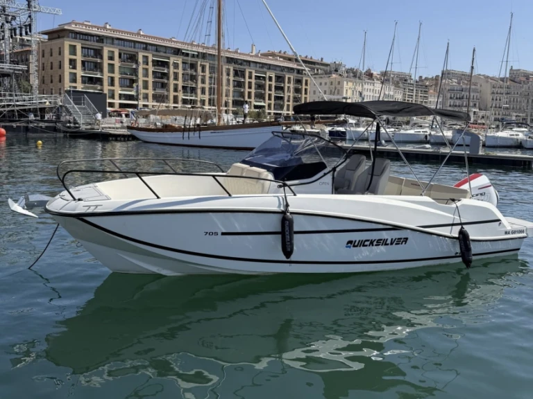YachtCharter in Marseille - Quicksilver Quicksilver 705 Cruiser auf SamBoat