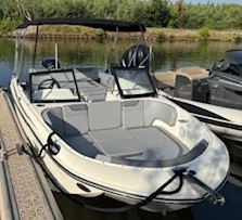 Motorboot mit oder ohne Skipper Bayliner mieten in Hyères