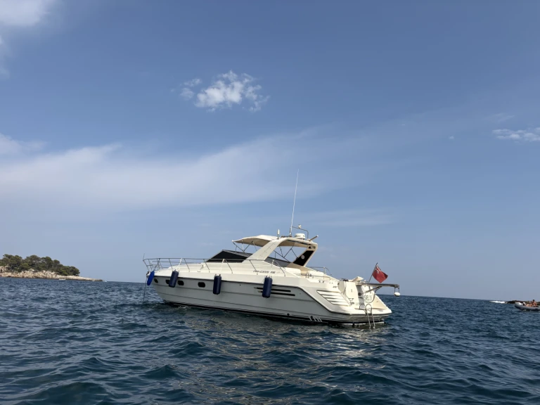 Bootsverleih Princess 46 Antibes Samboat
