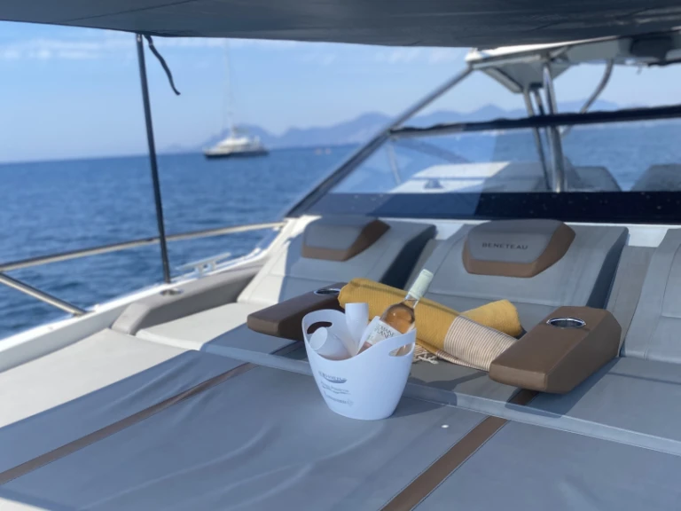Vermietung Motorboot Bénéteau mit Führerschein