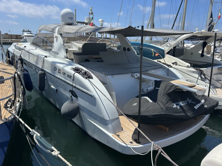 Ein Rizzardi Rizzardi 50 Top Line mieten in Nettuno