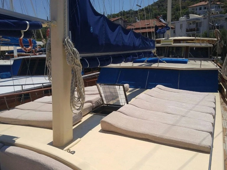 Vermietung Segelboot Custom Made mit Führerschein