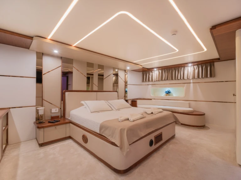 Vermietung Segelboot Custom Made mit Führerschein