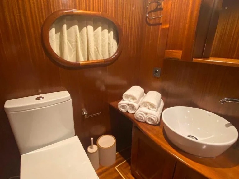 Vermietung Segelboot Custom Made mit Führerschein