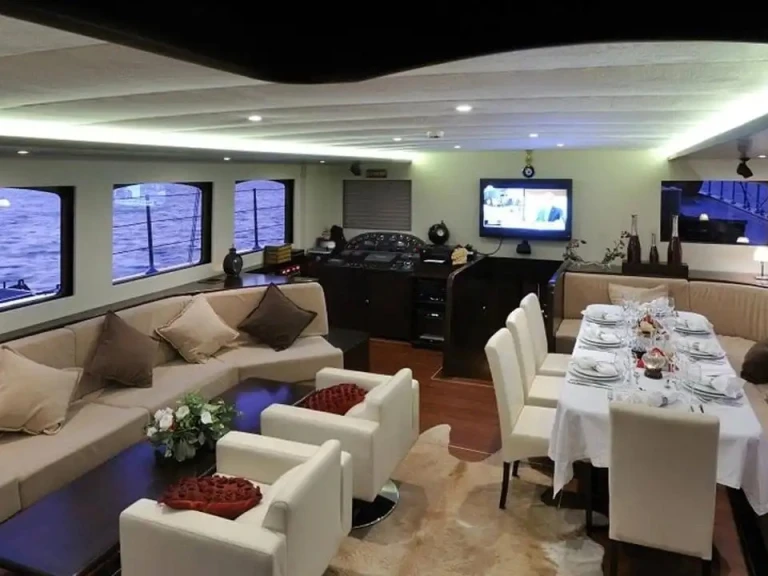 Vermietung Segelboot Custom Made mit Führerschein