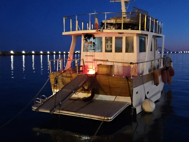 Motorboot mieten in Salerno - Gulet First 48
