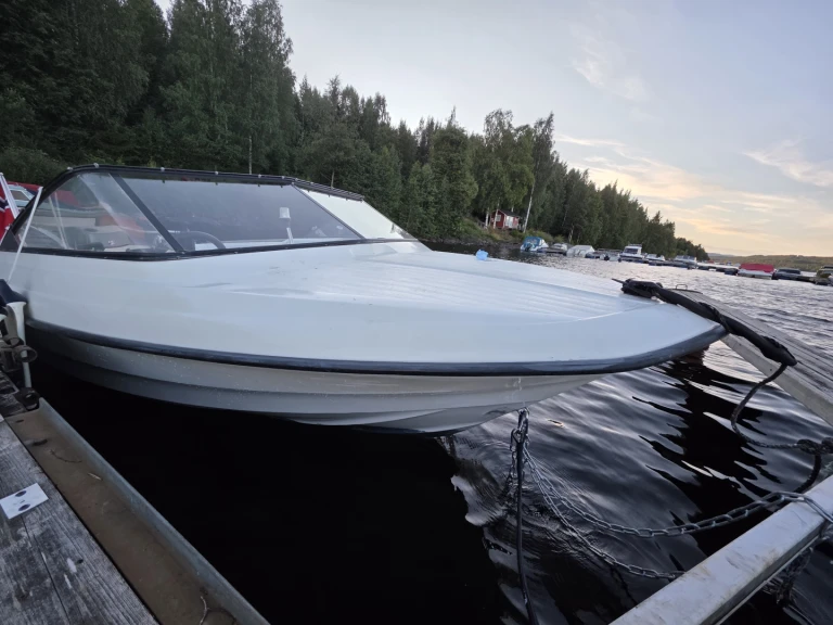 Motorboot mit oder ohne Skipper Skibsplast 460 VS, approx. 15 ft / ca. 4.6 m• mieten in Nannestad