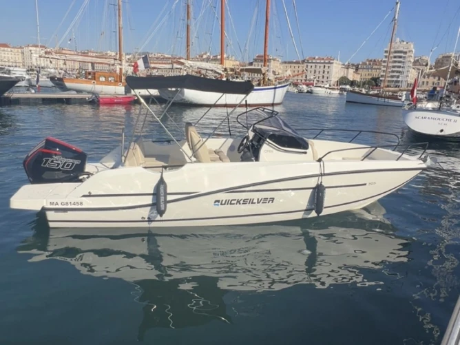 Quicksilver Quicksilver 705 Cruiser mieten Marseille
