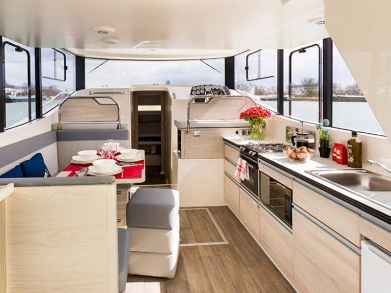 YachtCharter in Saint-Gilles du Gard - Le Boat Horizon 1 auf SamBoat