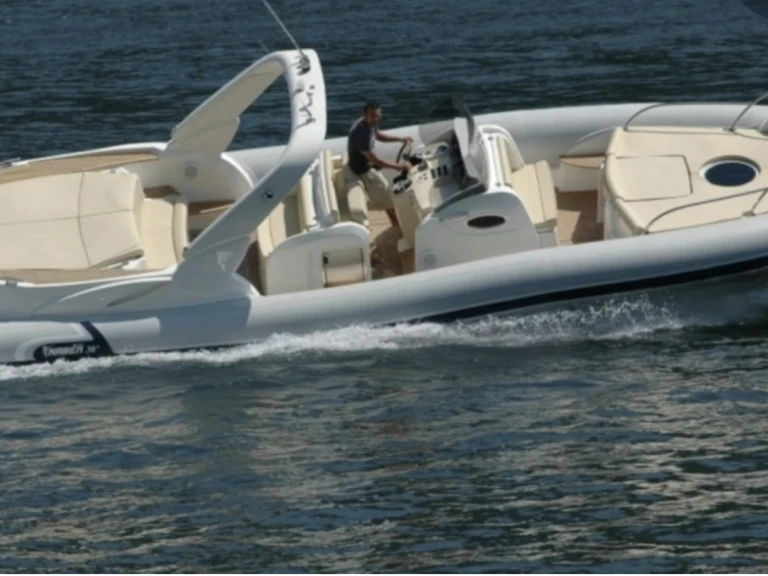 Schlauchboot mieten in Porto Rotondo zum besten Preis