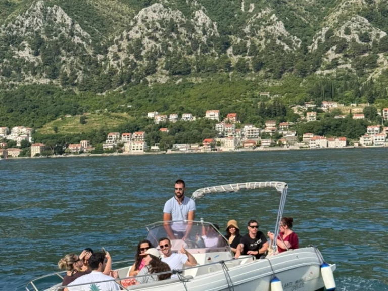 Vermietung Motorboot Atlantic mit Führerschein