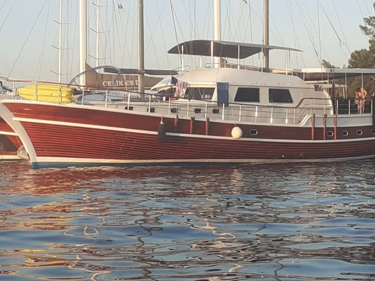 Vermietung Segelboot Custom Made mit Führerschein