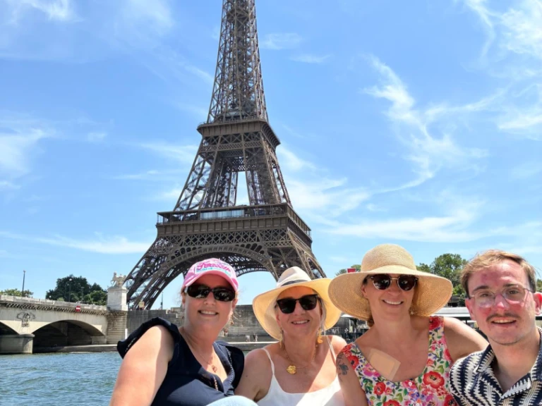 Ein monterrey Mercruser mieten in Paris