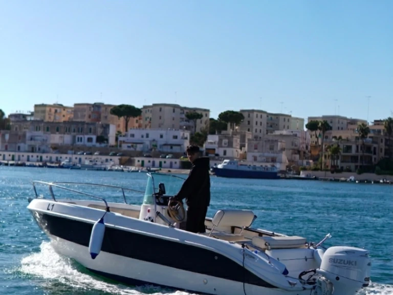 Motorboot mieten in Brindisi zum besten Preis