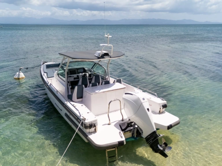 YachtCharter in Le Gosier - Axopar Axopar 28 T-Top auf SamBoat