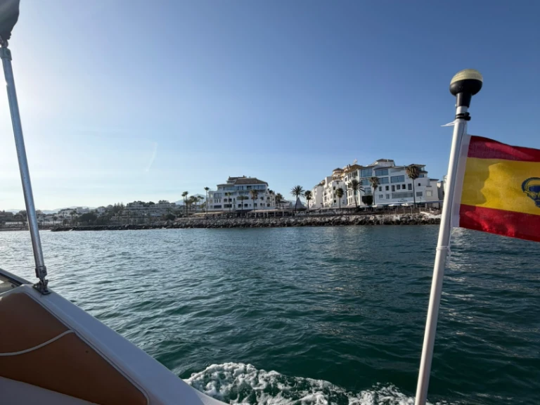 Bootsverleih Monterey 242 cruiser Marbella Samboat