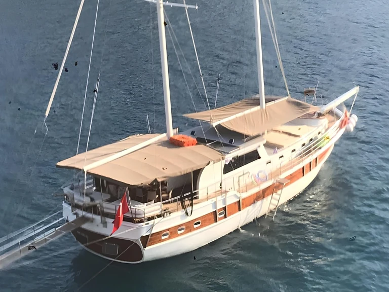 Vermietung Segelboot Custom Made mit Führerschein