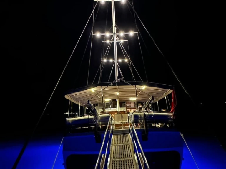 Vermietung Segelboot Custom Made mit Führerschein