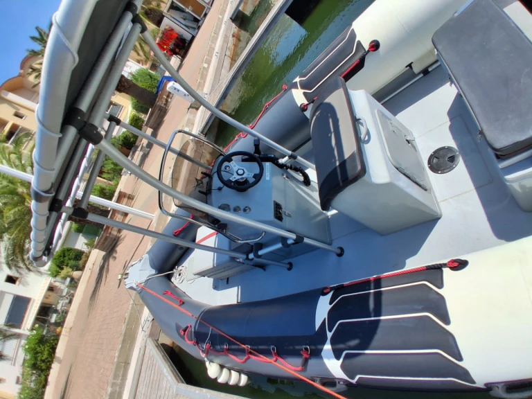 Vermietung Schlauchboot Narwhal mit Führerschein