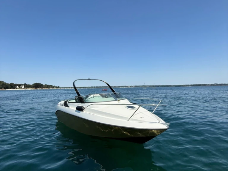 Motorboot mit oder ohne Skipper Bénéteau mieten in La Forêt-Fouesnant