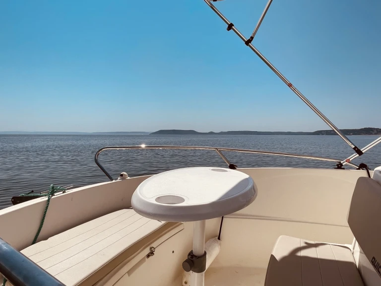 Motorboot mit oder ohne Skipper Quicksilver mieten in Frankreich