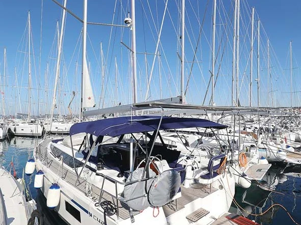Bootsverleih Bavaria Bavaria C42 Biograd na Moru Samboat