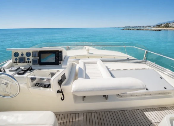 Bootsverleih Ferretti Ferretti 680 Puerto Banús Samboat