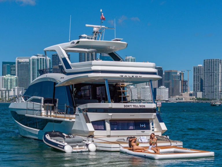 Vermietung Yacht Galeon mit Führerschein