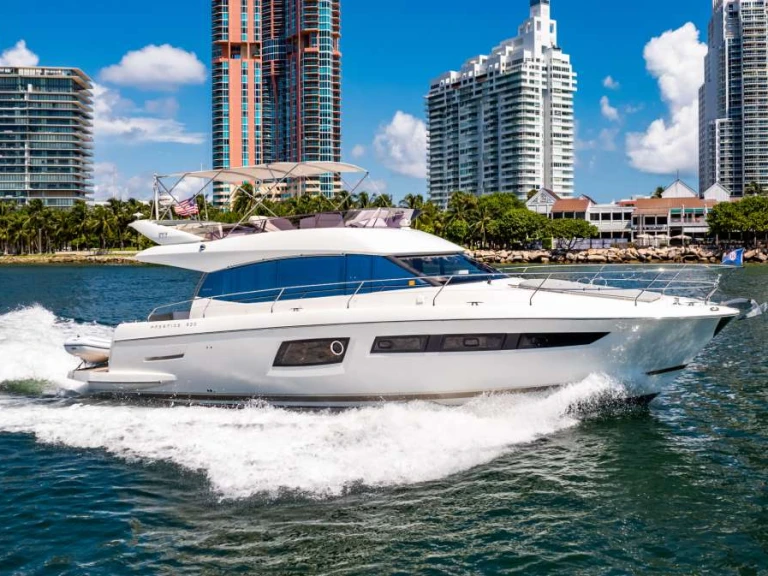 Vermietung Yacht Prestige Yachts mit Führerschein