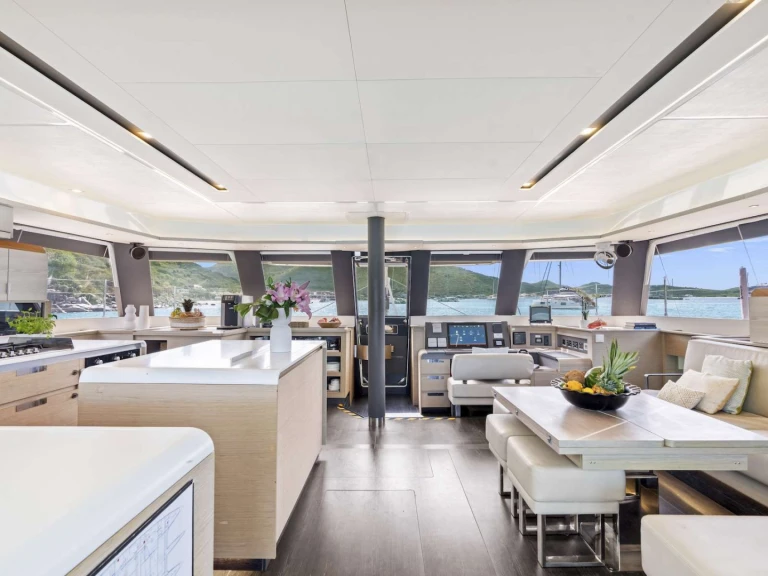 Fountaine Pajot ADEONA mieten Provence-Alpes-Côte d'Azur