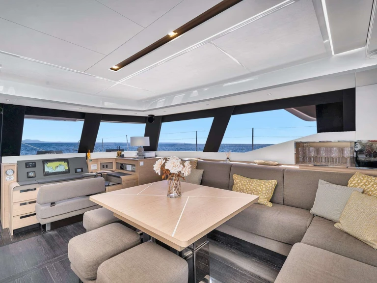 Yacht mit oder ohne Skipper Fountaine Pajot mieten in Karibik