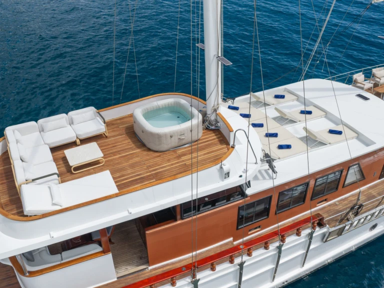 Boot mieten Split günstig Phoenix Bronze