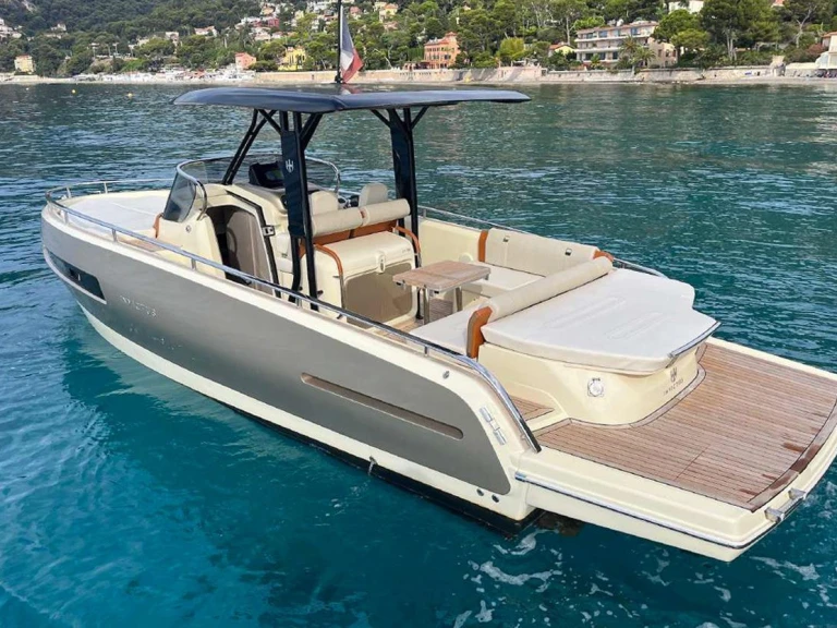 Vermietung Yacht Invictus  mit Führerschein