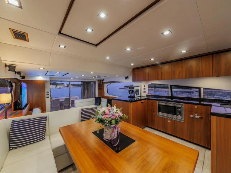 Yacht mit oder ohne Skipper Sunseeker mieten in Kaštel Lukšić