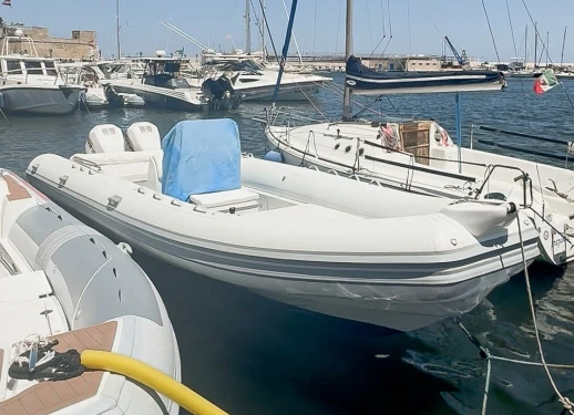 Schlauchboot mieten in Bari - Sacs Strider 11