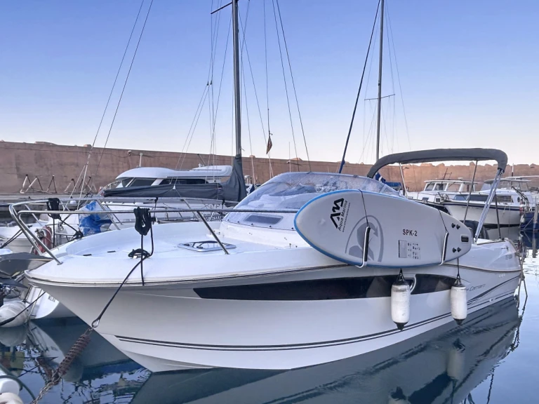 Motorboot mit oder ohne Skipper Jeanneau mieten in Cerbère