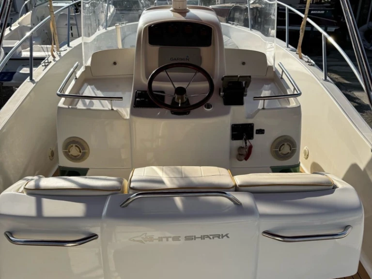 YachtCharter in Tribunj - Kelt WHITE SHARK 265 auf SamBoat